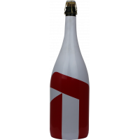 Photographie d'une bouteille de bière Duvel 1.5L