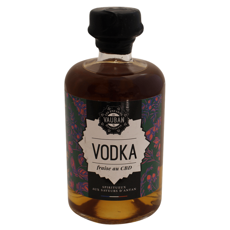 Photographie d'une bouteille de Vodka Fraise CBD 50 cl